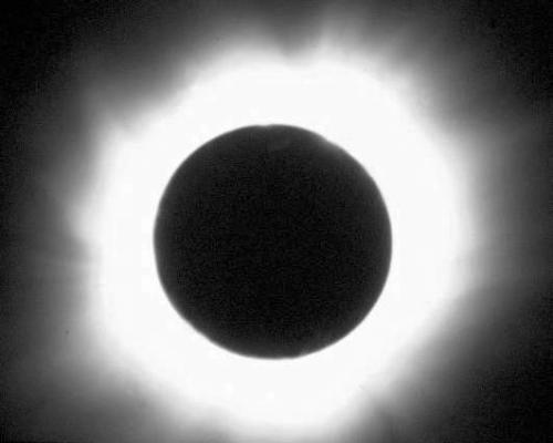 Eclissi totale di Sole